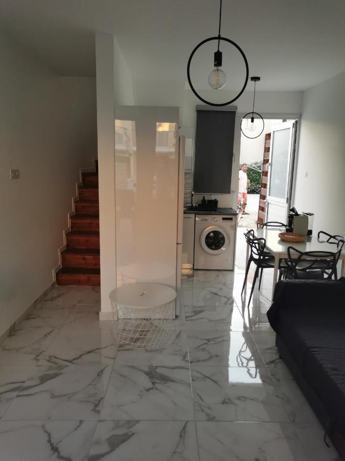 Eros Maisonette In Latchi Area Just 700 Meters Or One-Minute Drive From Polis Municipal Beach Eksteriør bilde