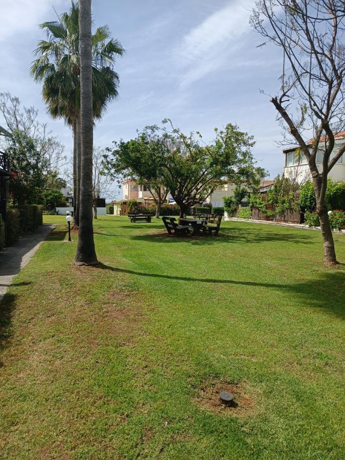 Eros Maisonette In Latchi Area Just 700 Meters Or One-Minute Drive From Polis Municipal Beach Eksteriør bilde